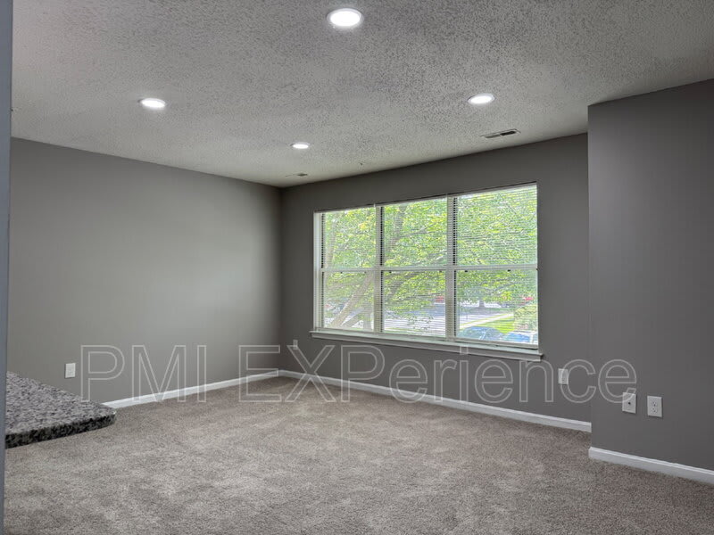 2607 Camelback Ln – photo 5