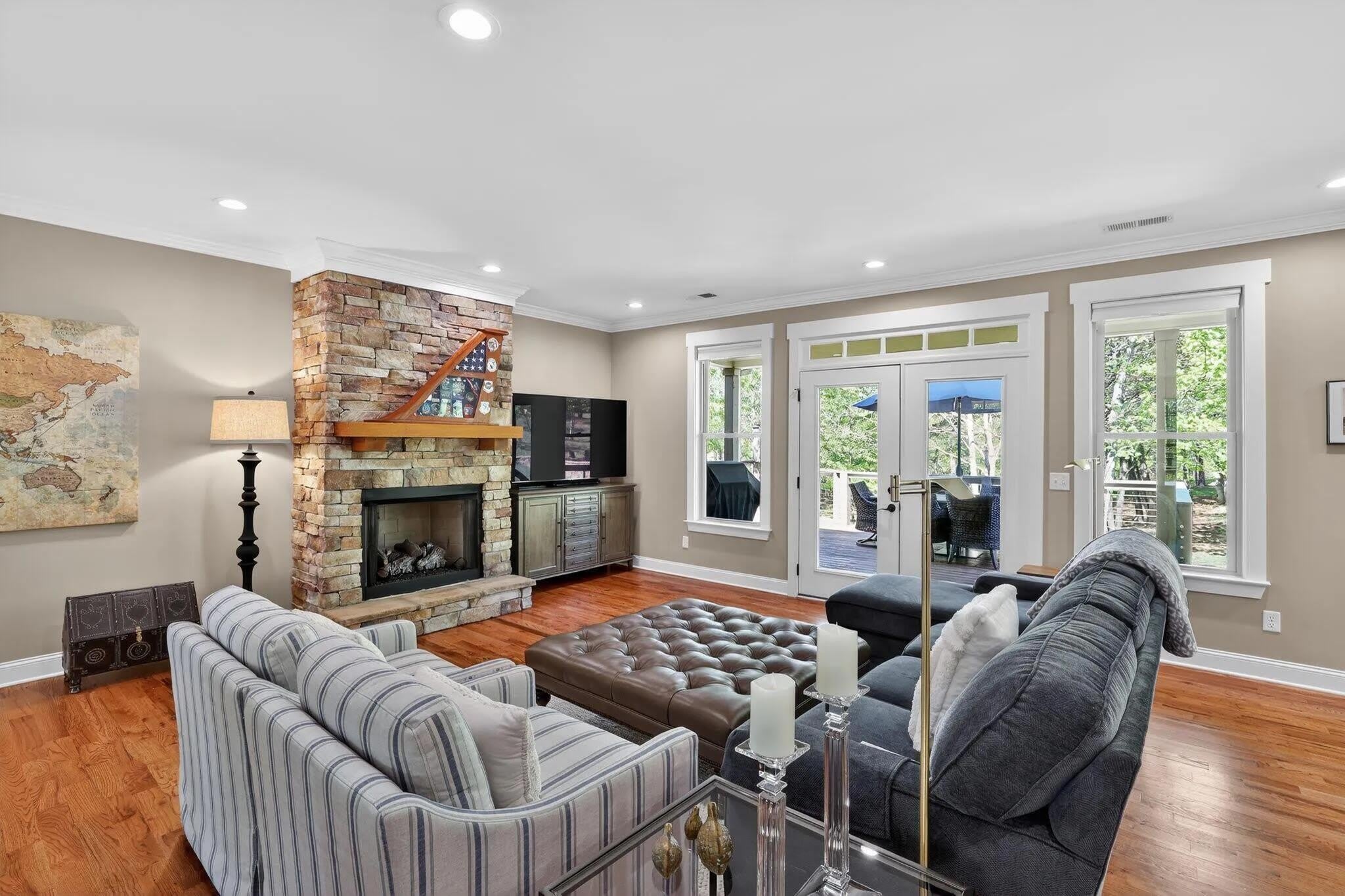 1625 River Bluffs Drive – photo 4