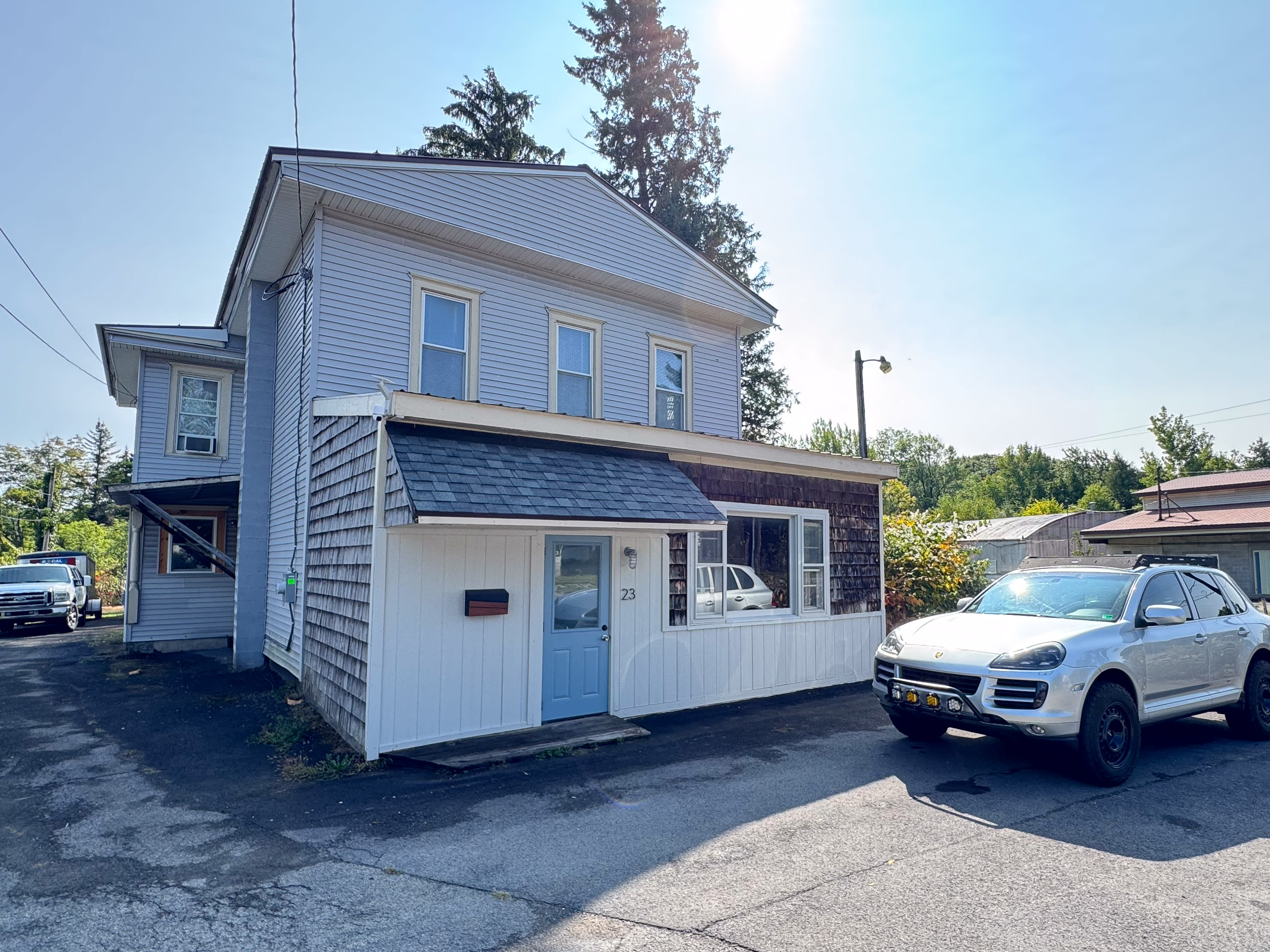 23 Gouverneur St – photo 2
