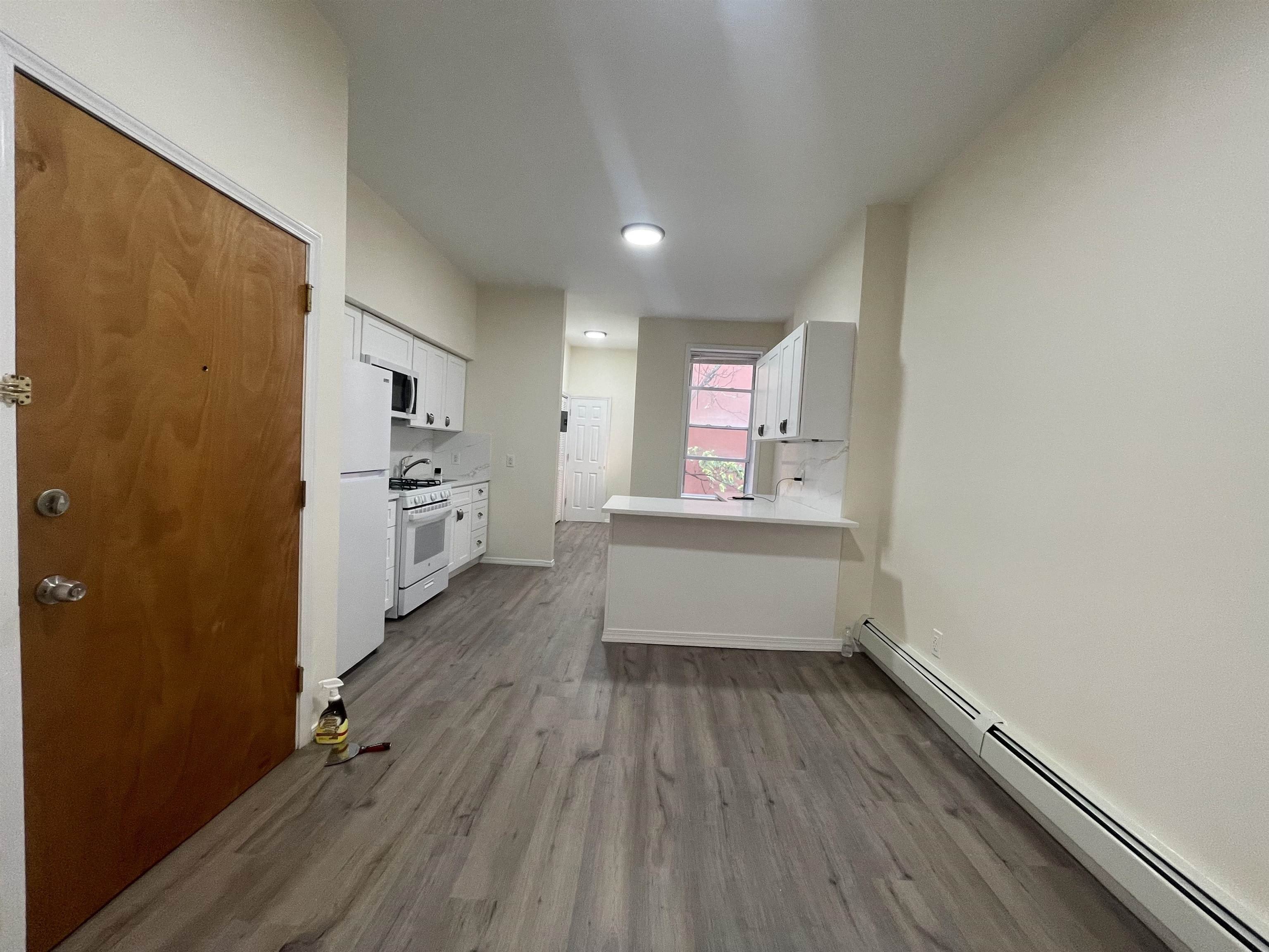 265 BALDWIN AVE – photo 4