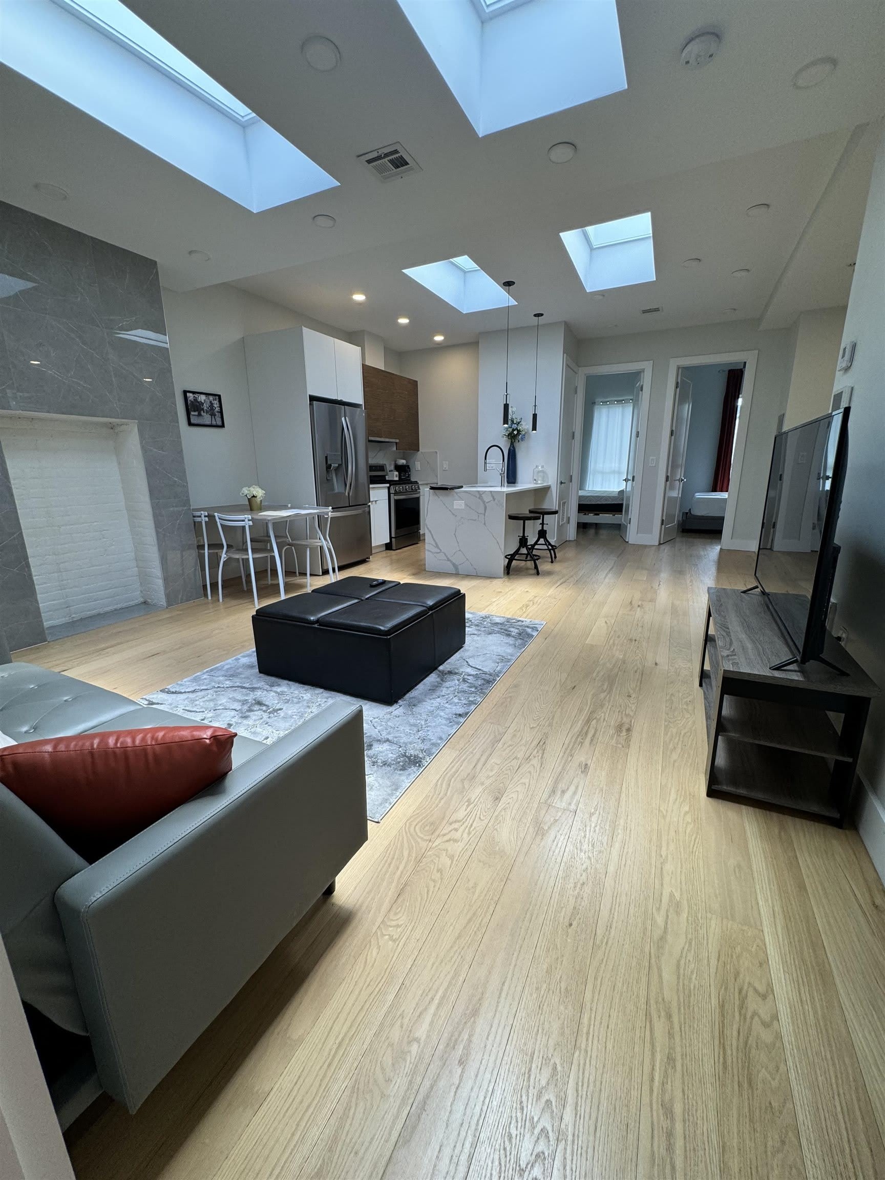 176 Griffith St – photo 2