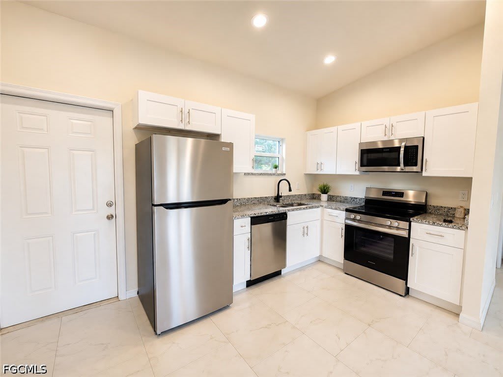 2617 Queen Drive – photo 3
