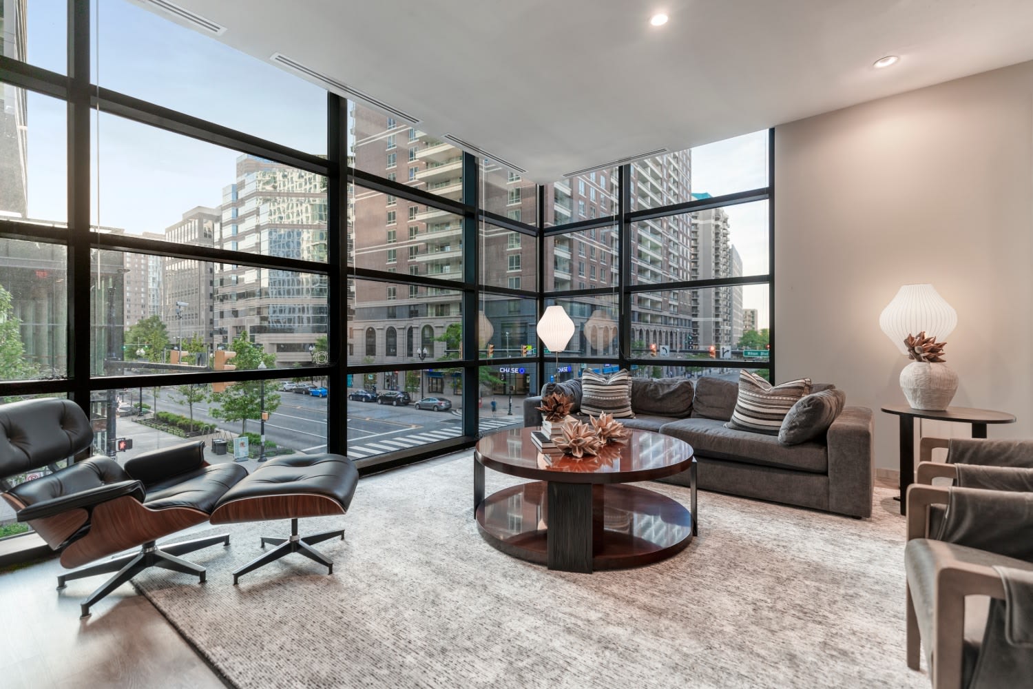 4040 Wilson – photo 4