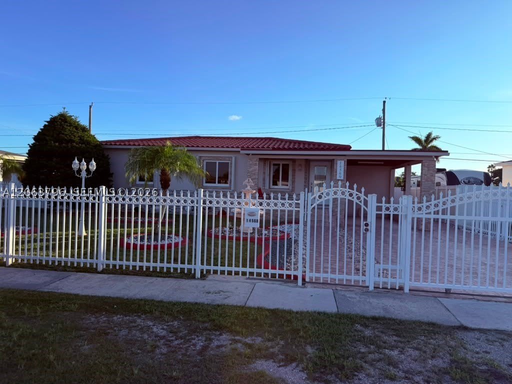 14560 Fillmore St – photo 2