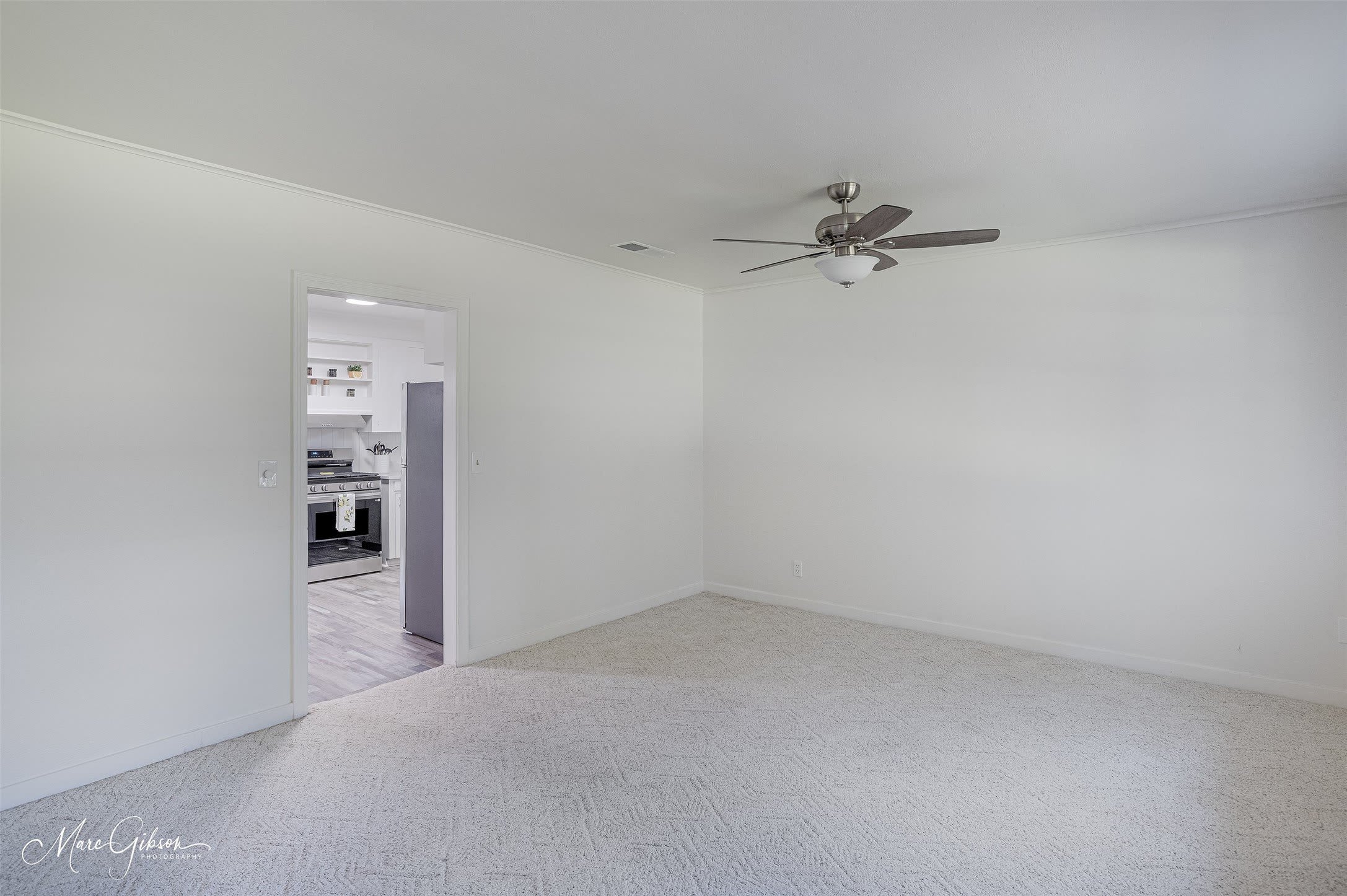 137 Lynn Avenue – photo 4