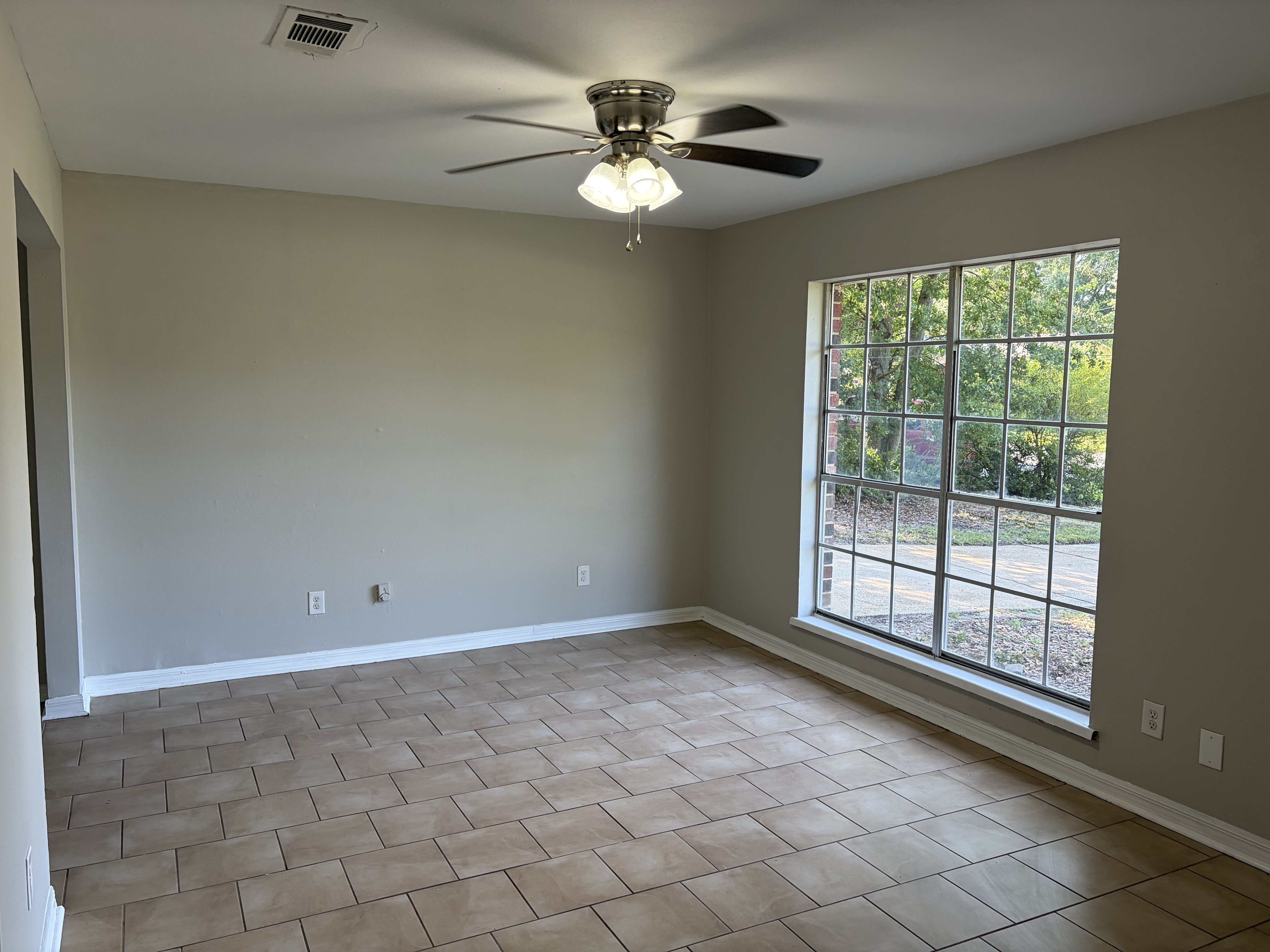 7640 Portland Dr – photo 3