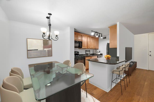 1339 N Dearborn Street – photo 4