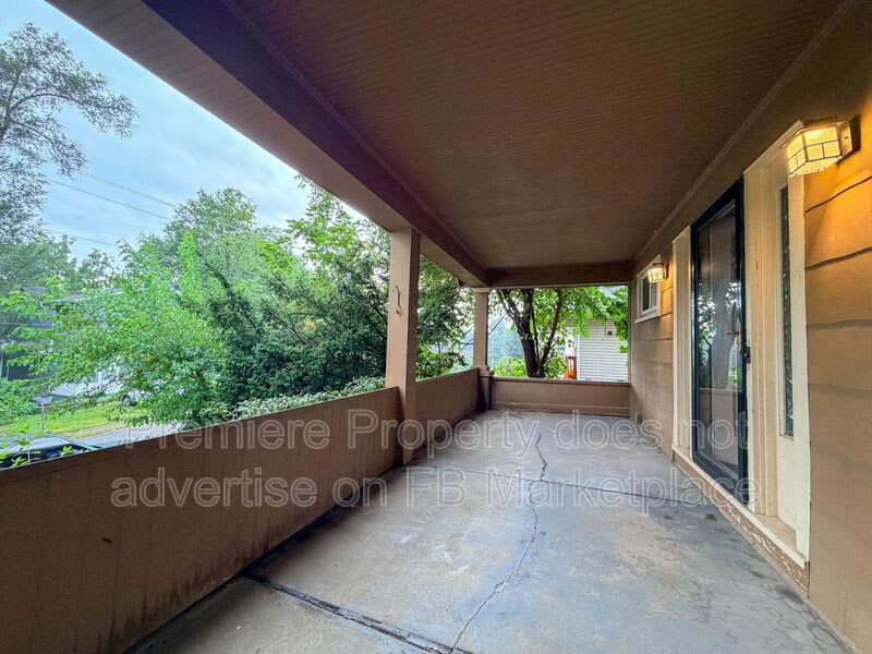 573 S Crescent Ave – photo 2