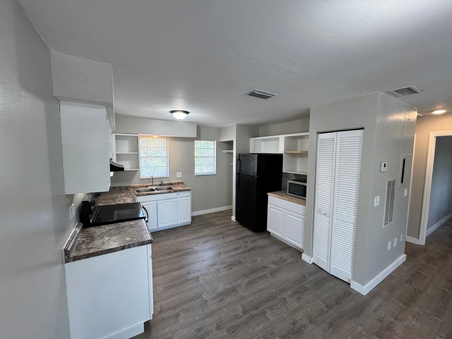 KAI9s 7plex 927 33rd Ave W Bradenton – photo 5