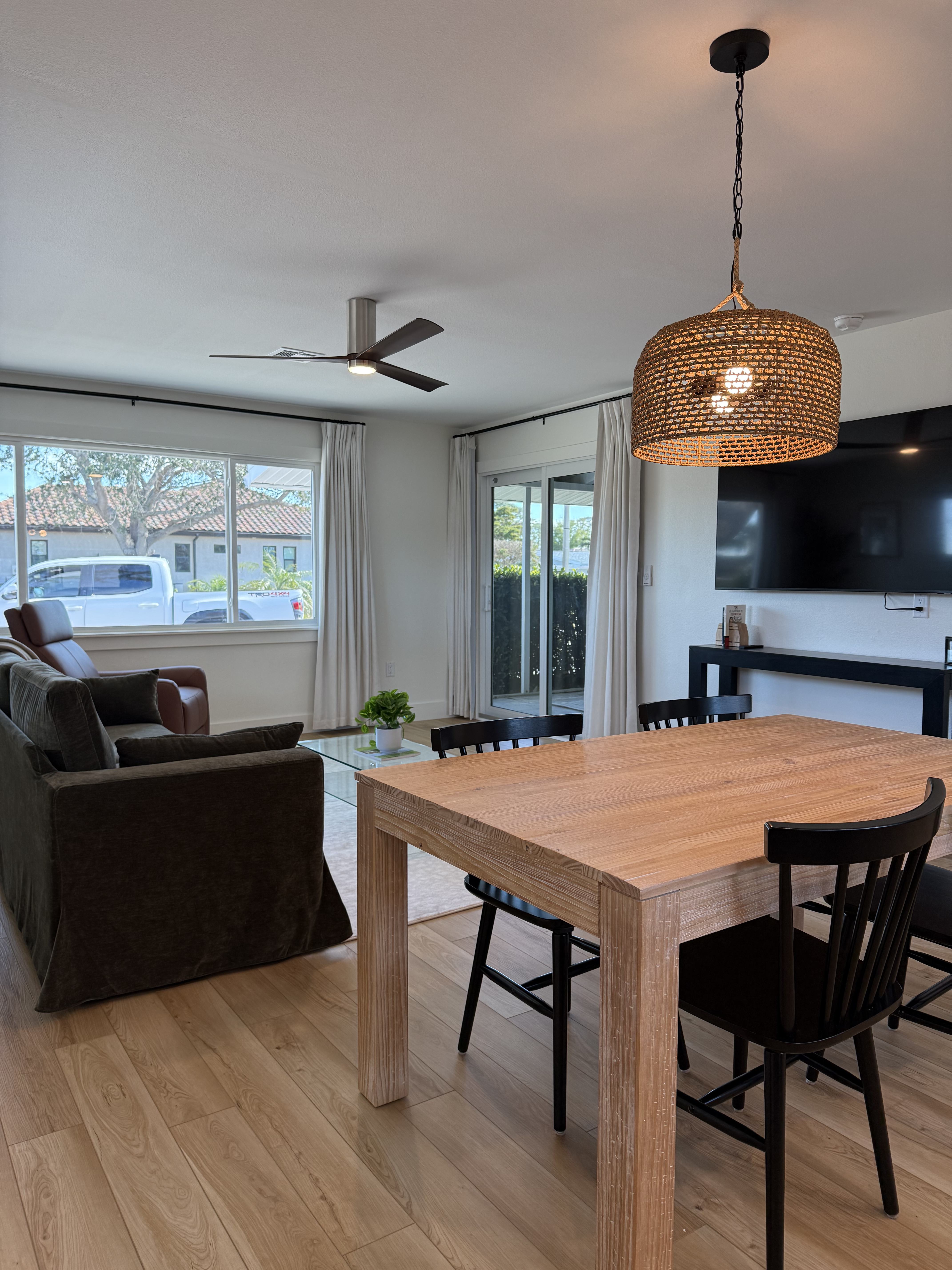 906 Harbor Dr S – photo 3