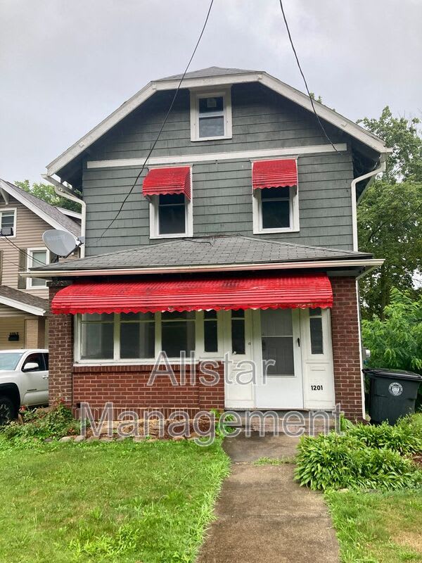 1201 East Avenue – photo 2