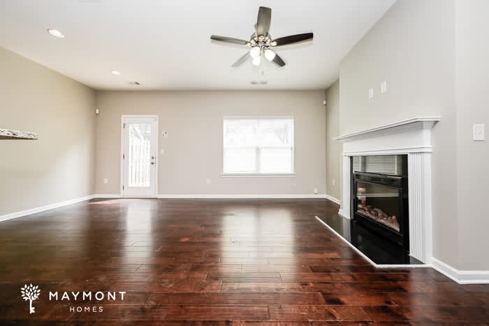 2716 Avanti Way – photo 4