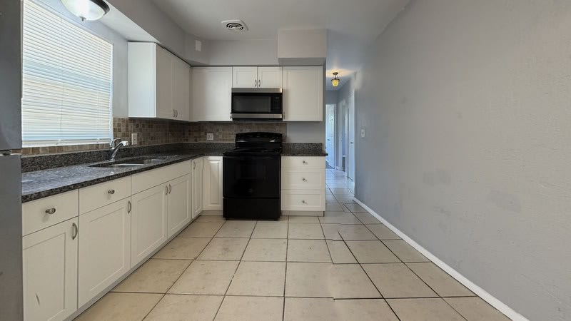 3655 29Th Avenue South – photo 5