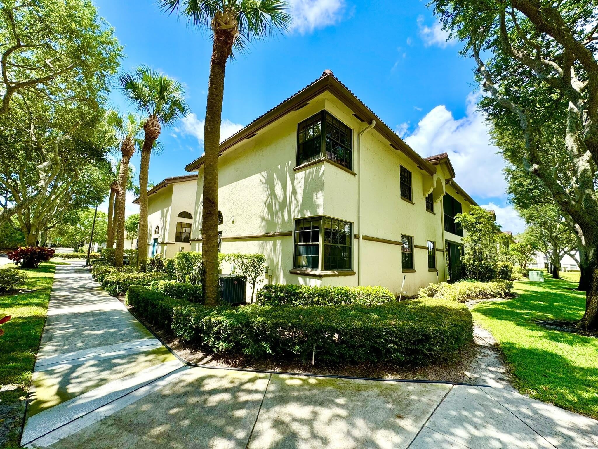 5135 Floria Drive – photo 3