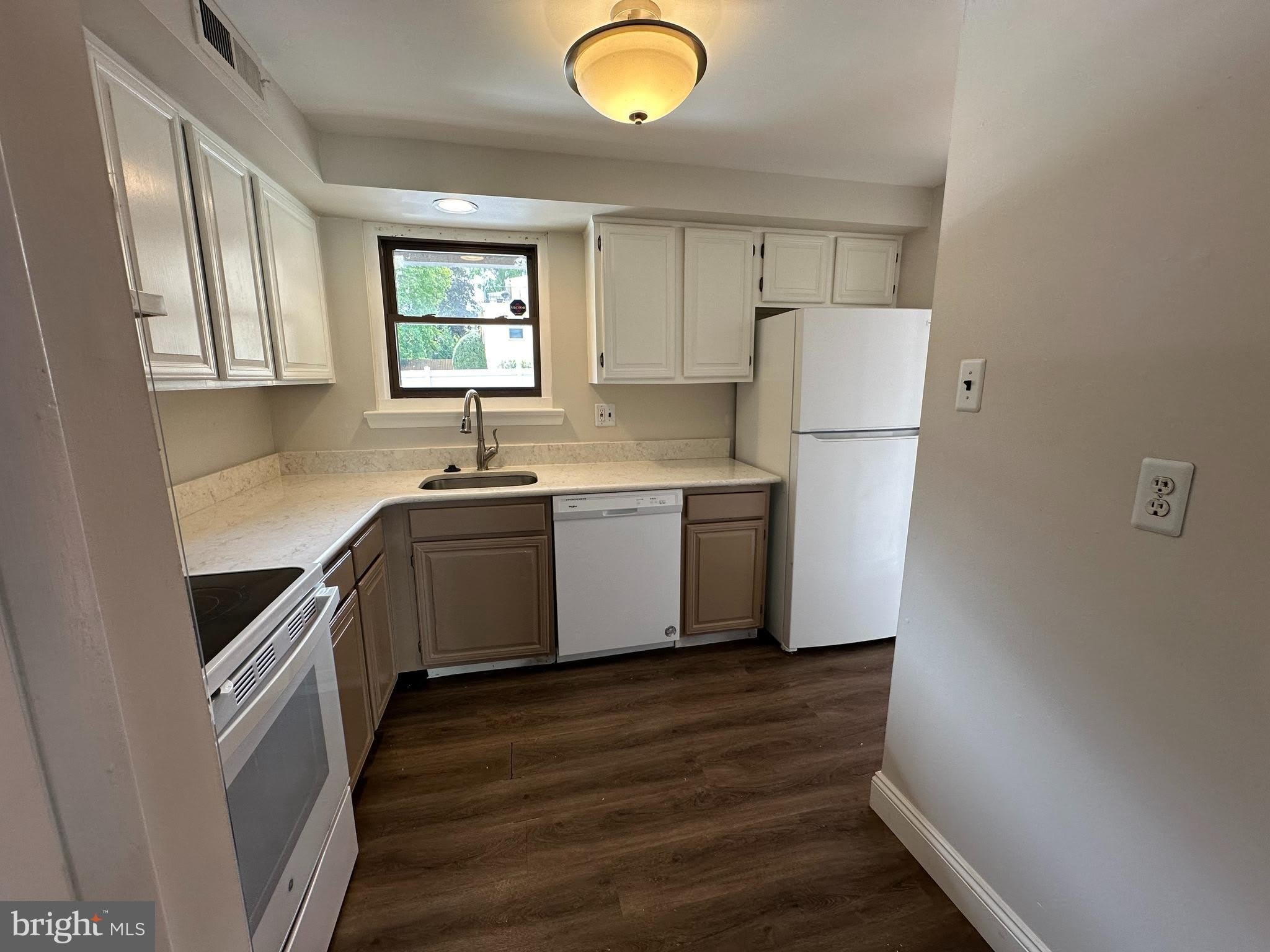 315 S VALLEY FORGE Road – photo 3