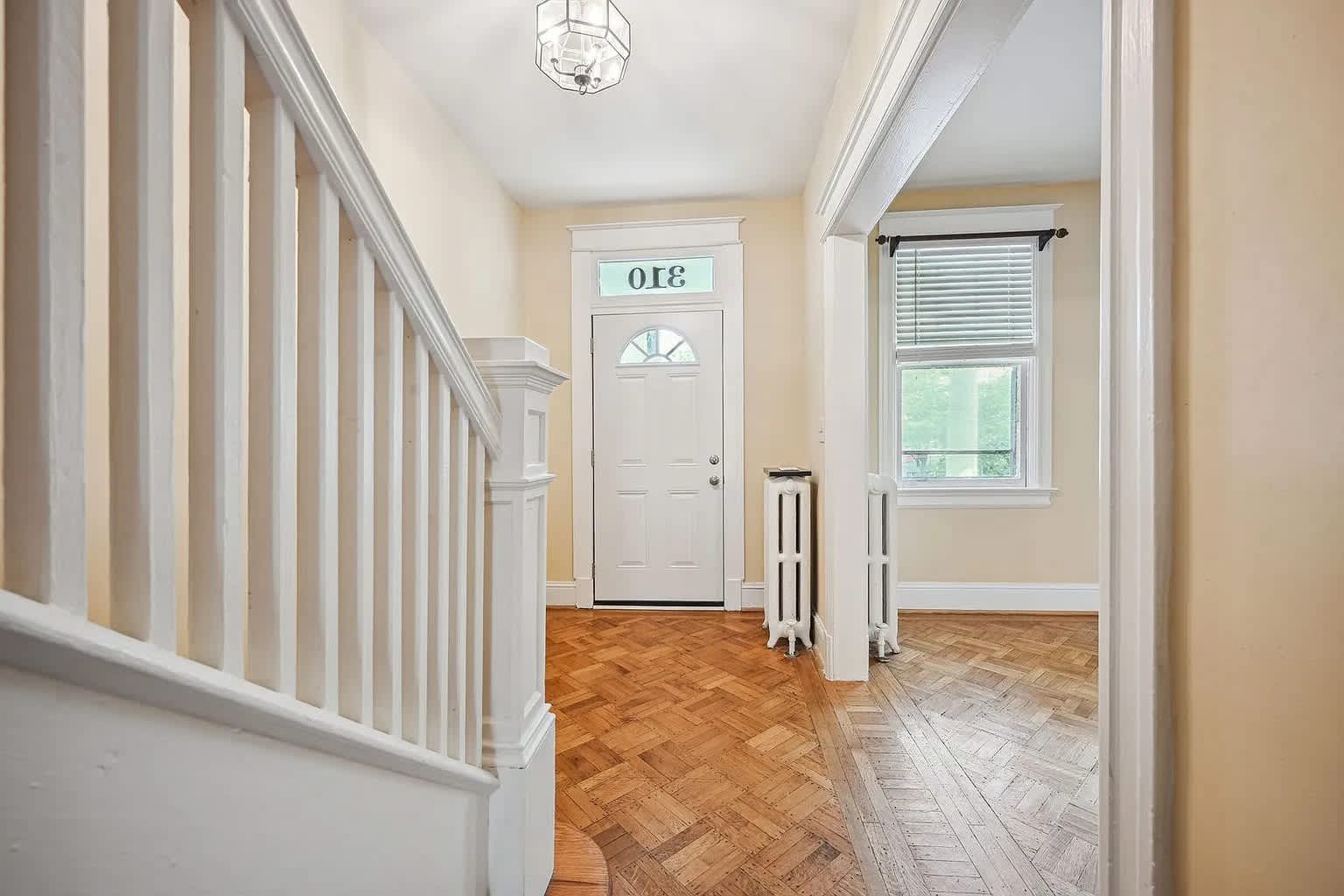 310 Taylor St NW – photo 4