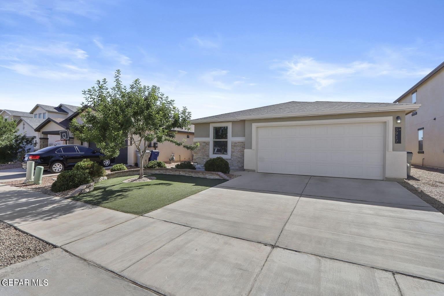 3917 Desert Dunes Drive – photo 2