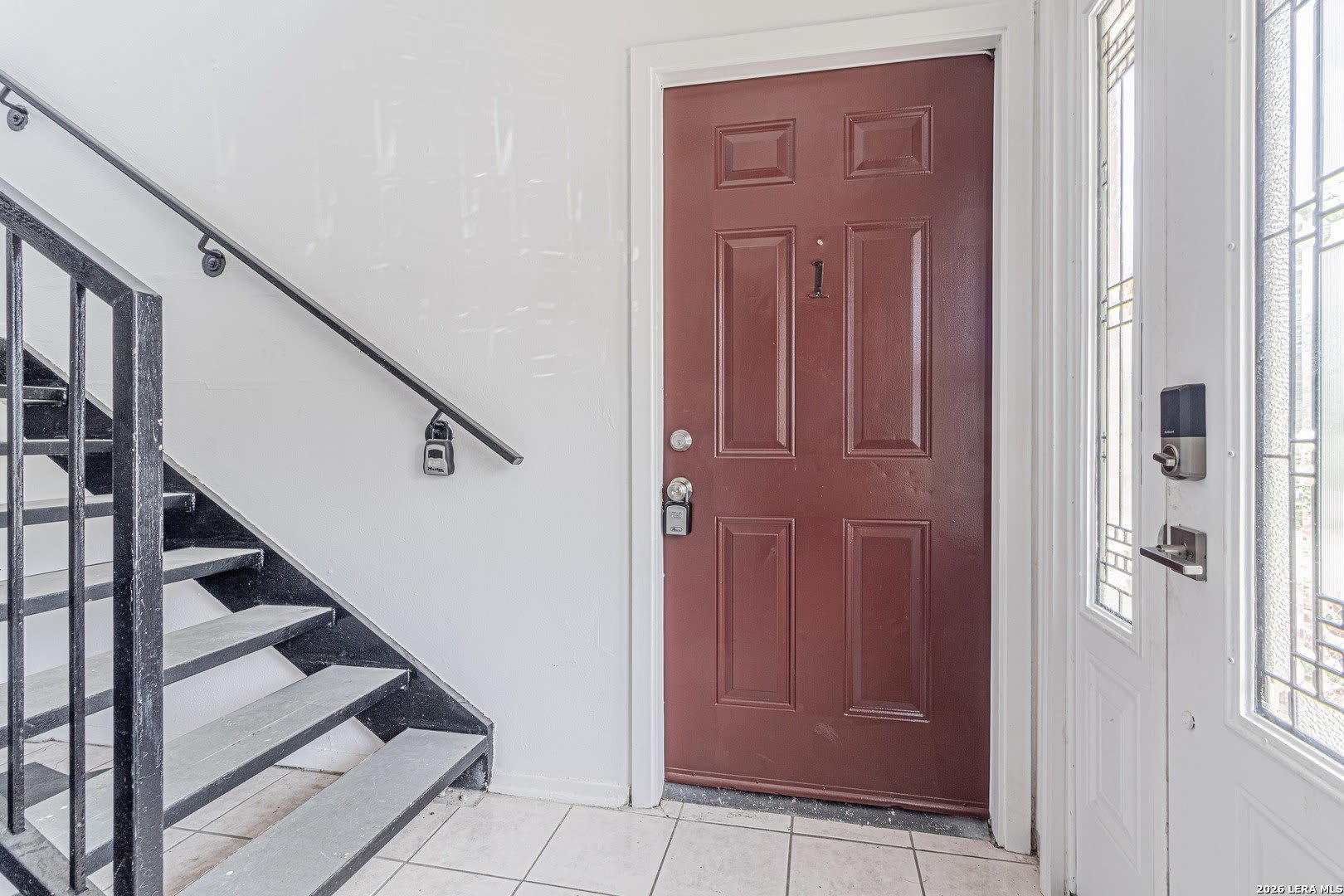 221 E Craig Pl – photo 4