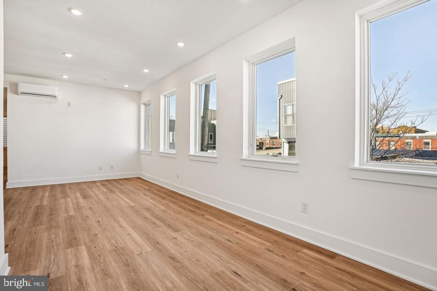 2456 Frankford Avenue – photo 4
