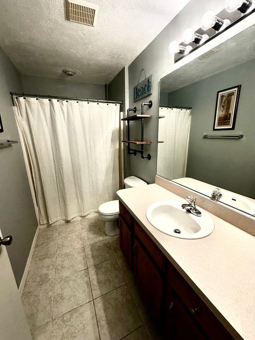 The Villages 2/2 Single Family Home, Fully Furnished or Unfurnished! – photo 3