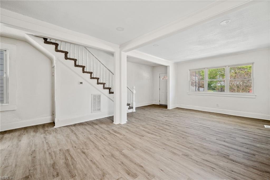 869 Rugby Street – photo 2