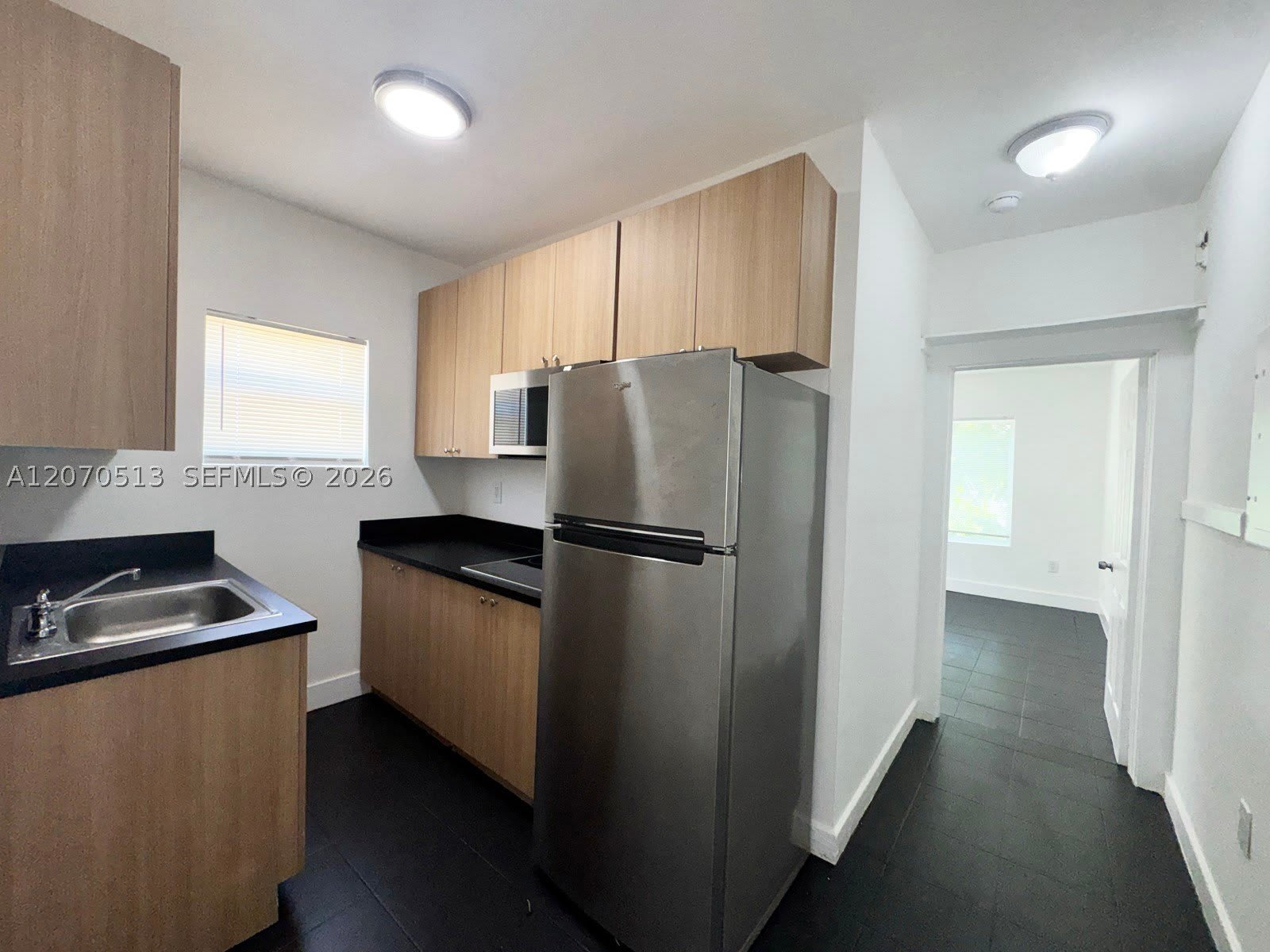 1631 NW 3 St – photo 2
