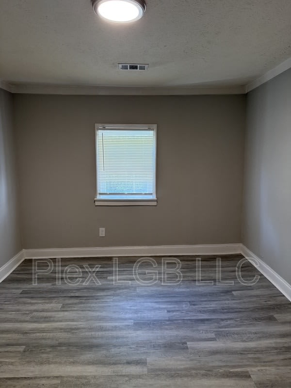 202 Burr Street – photo 4