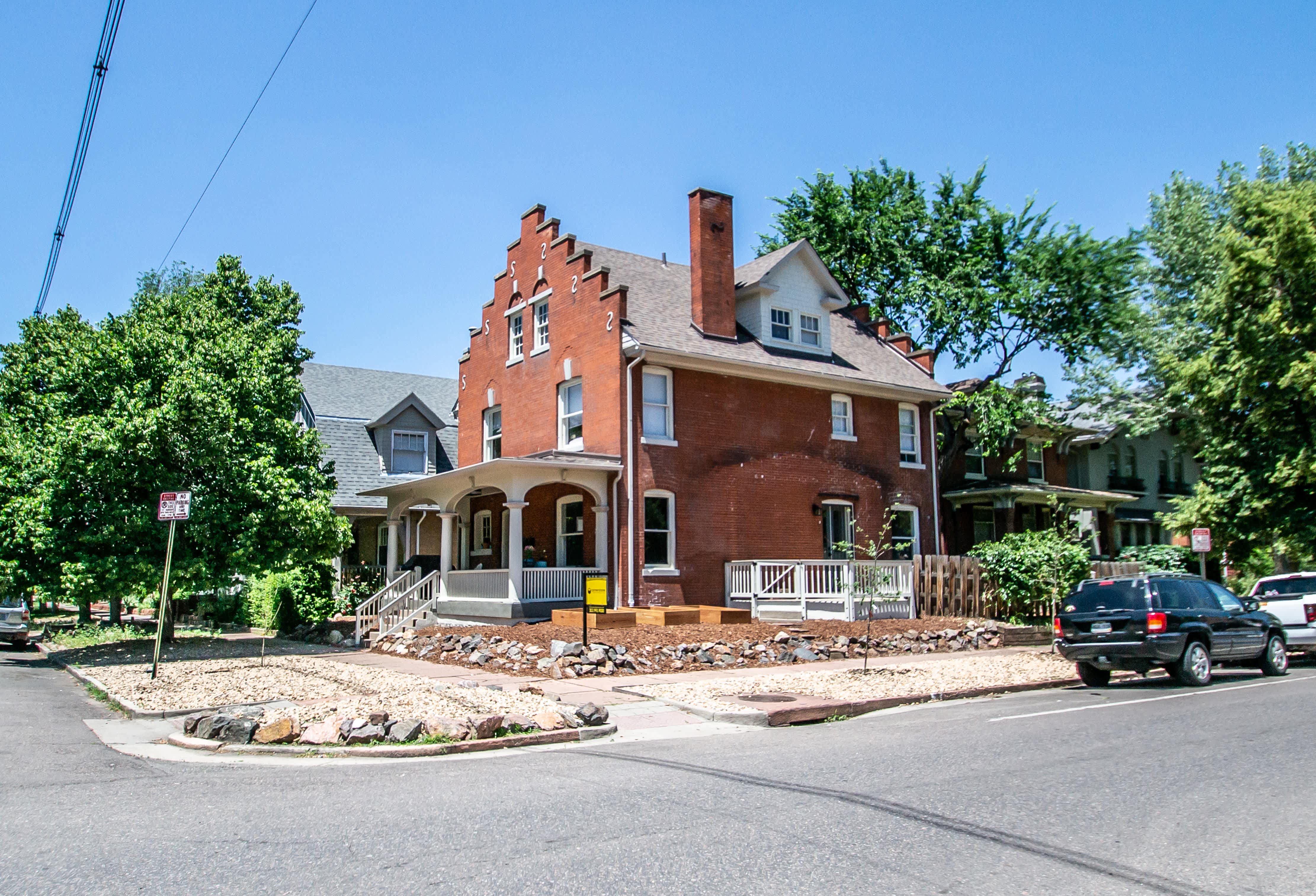 741 E 10Th Ave – photo 4