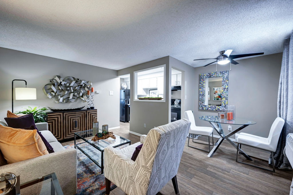 Ten 30 and 49 Apartments – photo 2