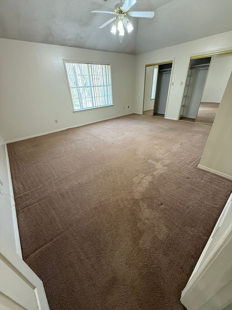 3 Bed 2 Bath 2 Car Garage Has Gas Heat Hot Water – photo 4