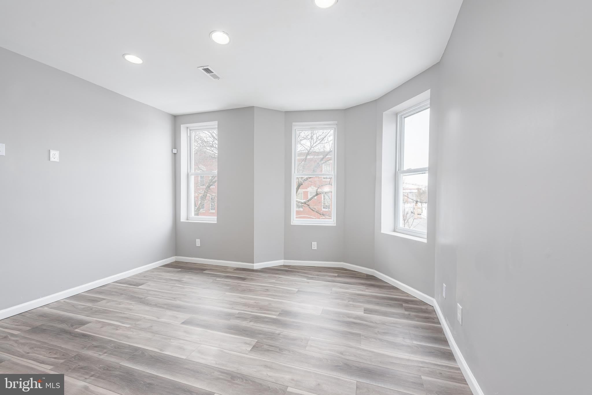 2143 DRUID HILL Avenue – photo 4