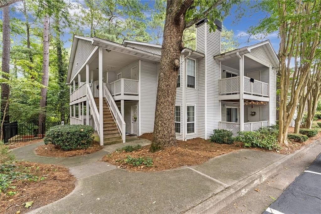 6800 Glenridge Drive – photo 1