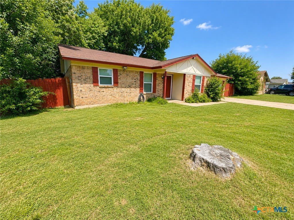 1709 Shoemaker Drive – photo 2