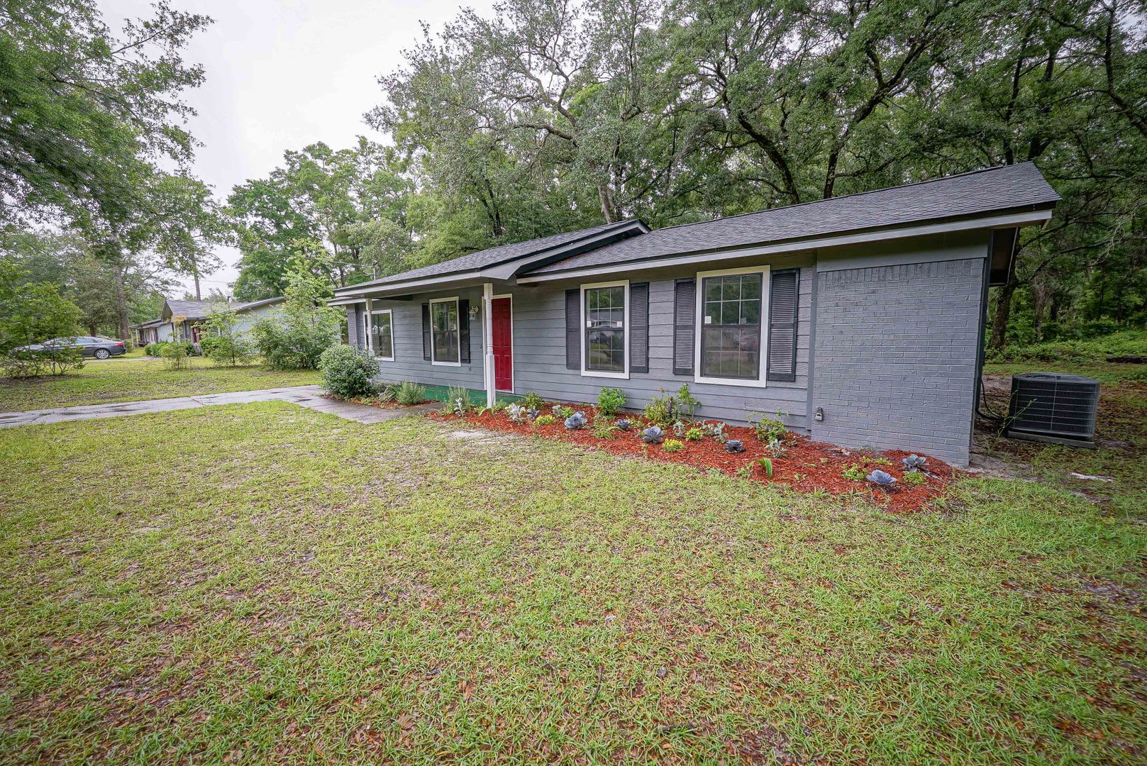 4/2 Single Family Home – photo 2
