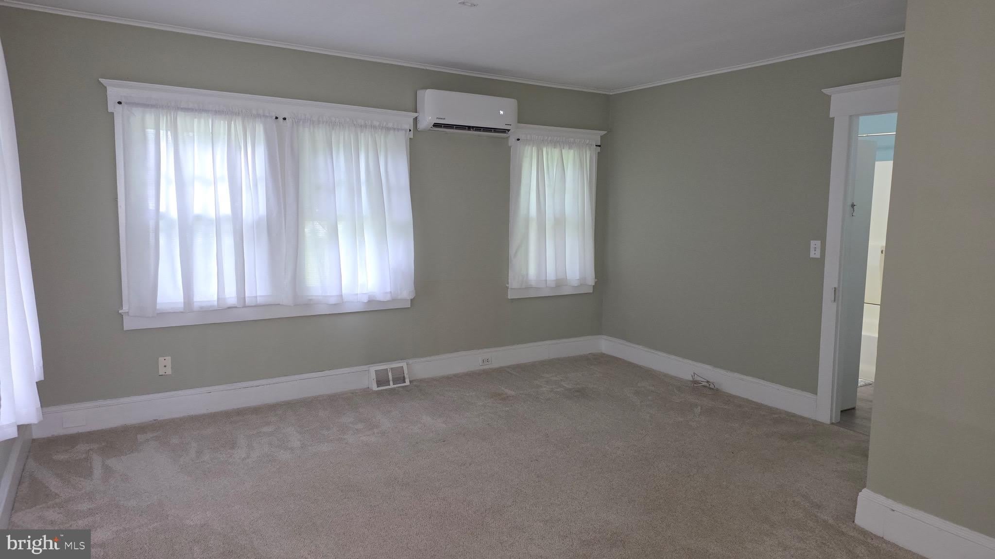 33 WILLIAMSON Avenue – photo 3