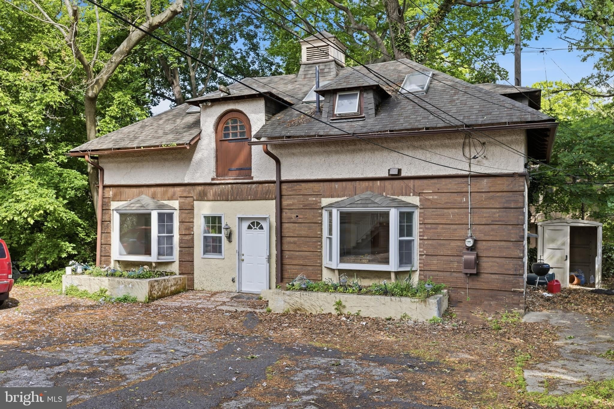 5939 DREXEL Road – photo 1
