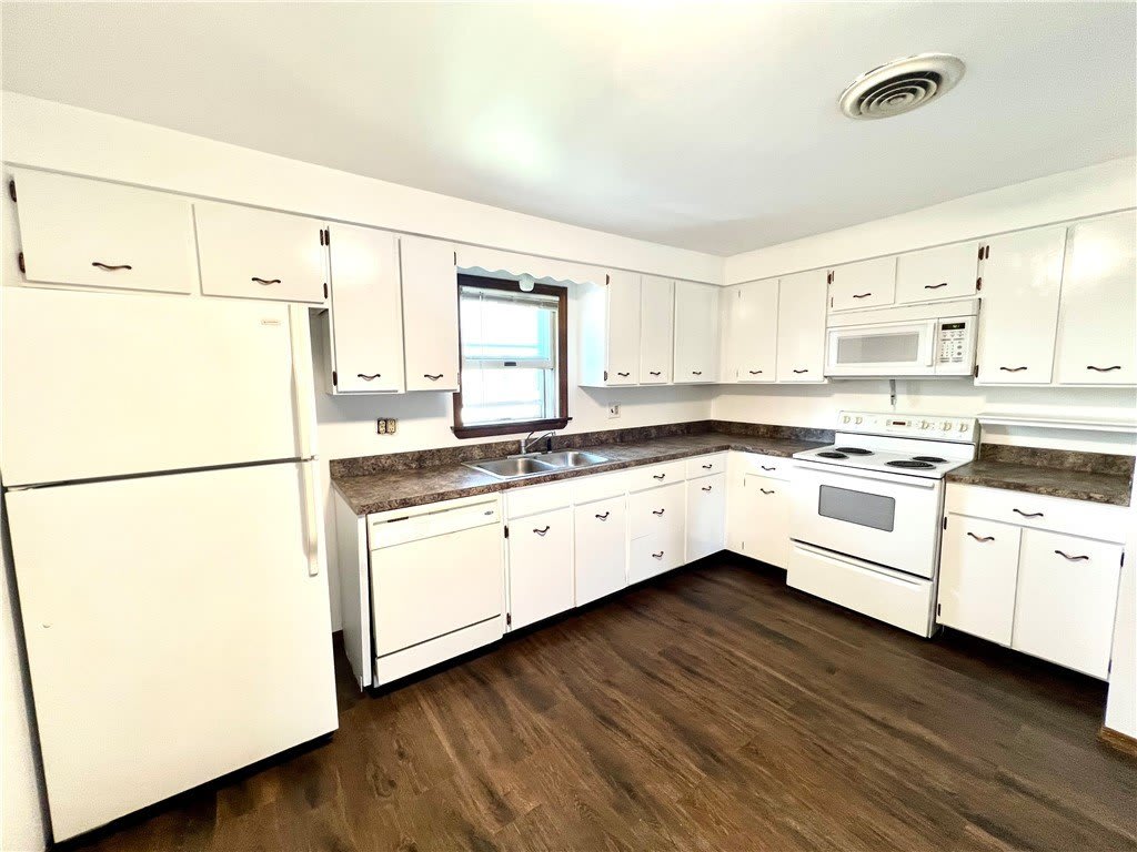 421 E Fairmont Ave – photo 3