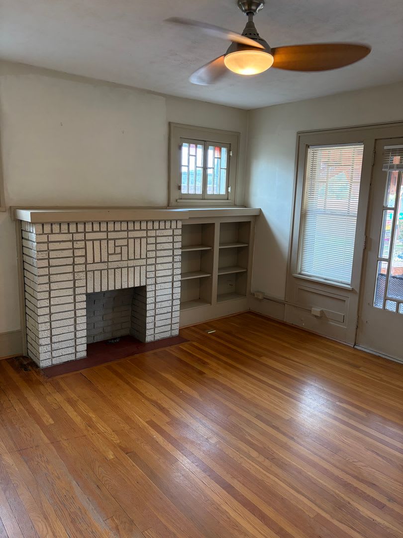 798 W Market St – photo 2