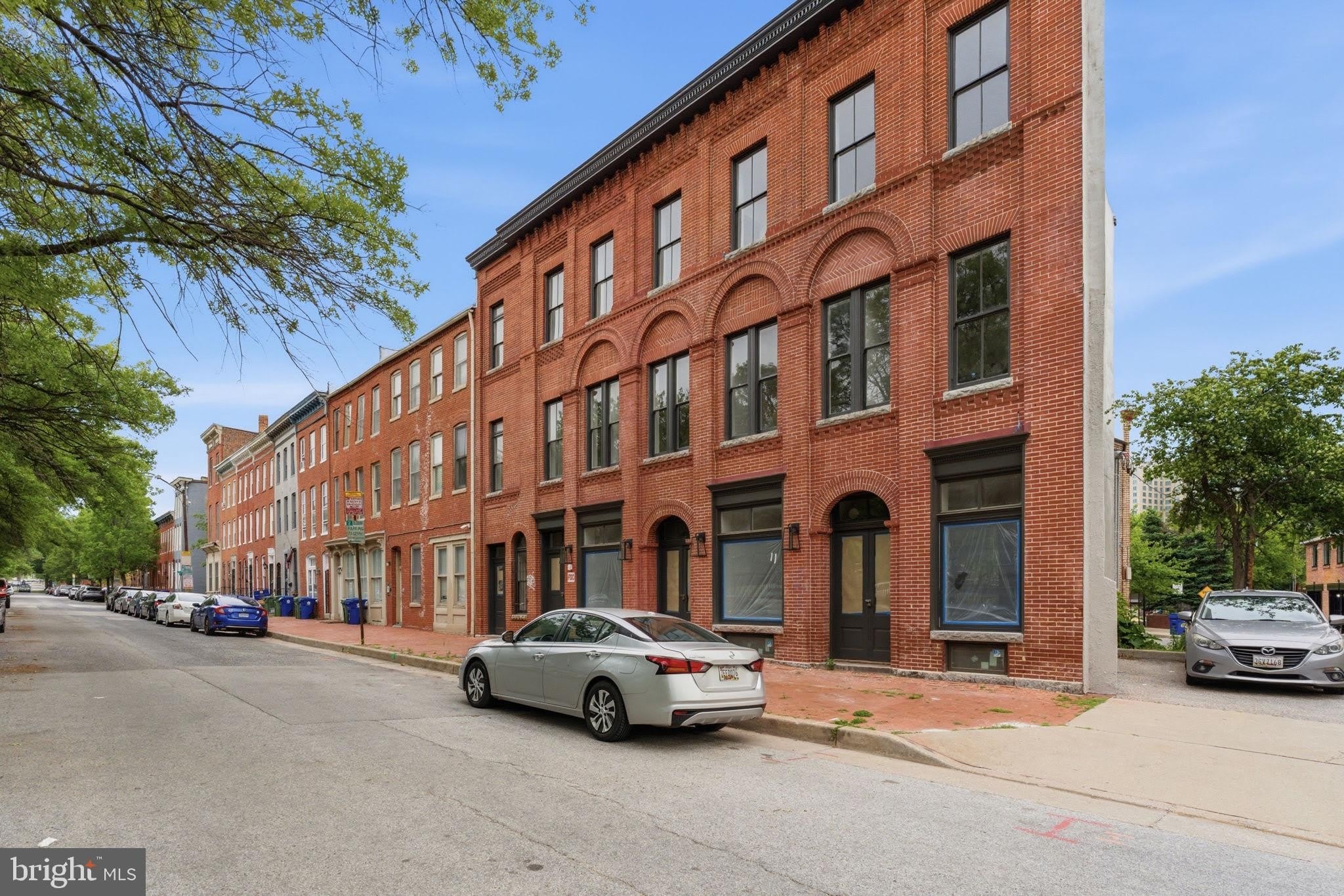 337 S Fremont Avenue – photo 1
