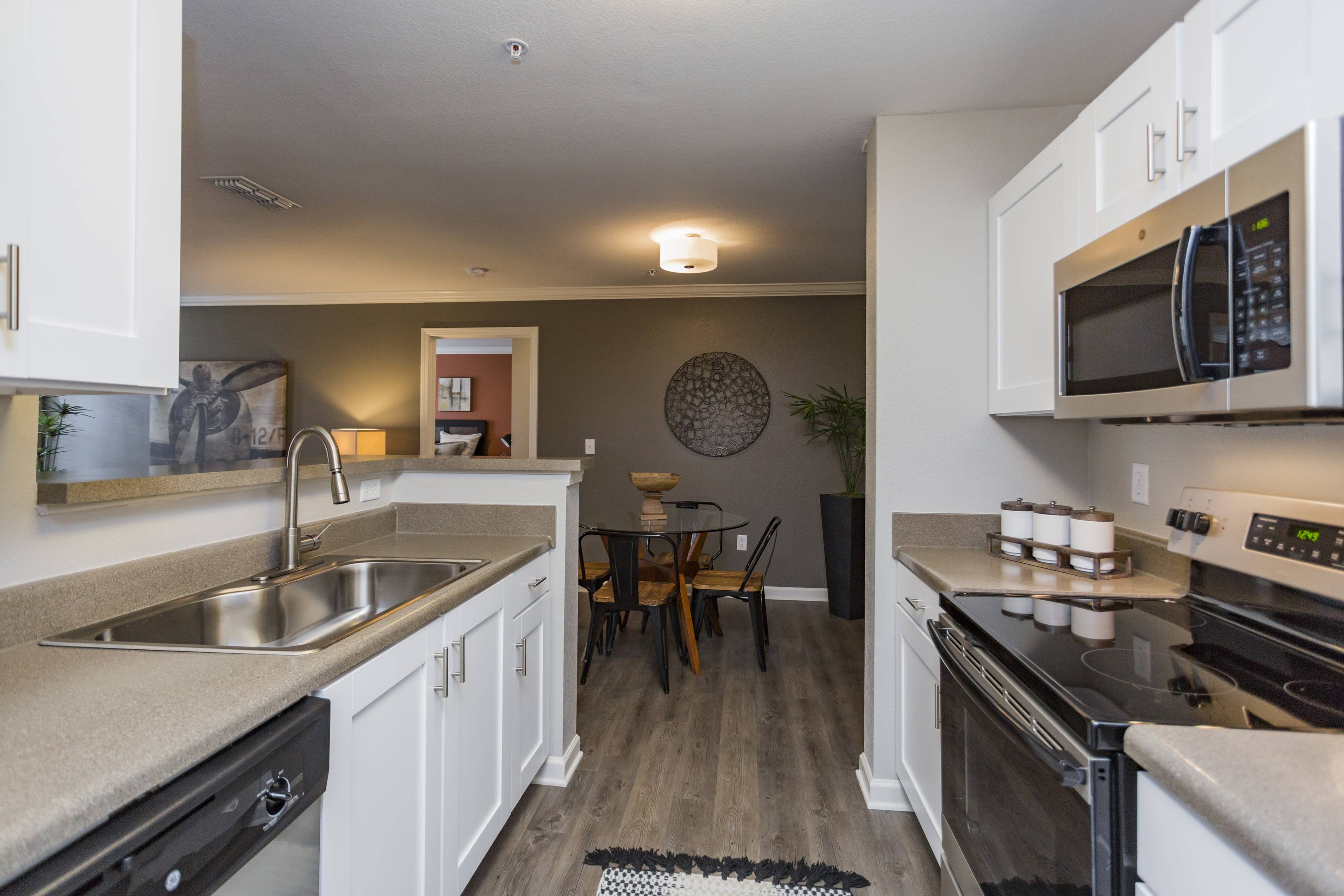 Stoneridge Farms Apartments – photo 5