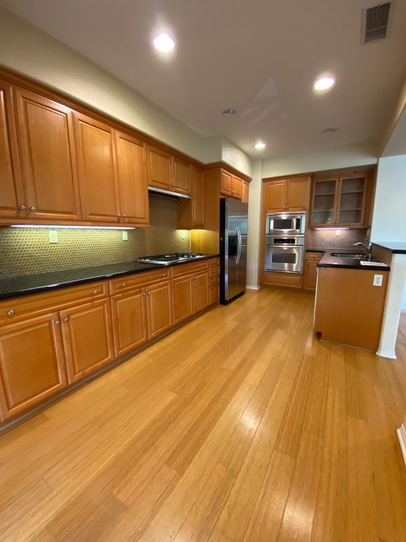 Lovely 3 Bedroom 2.5 Bath Att. Home in Irvine School District – photo 4