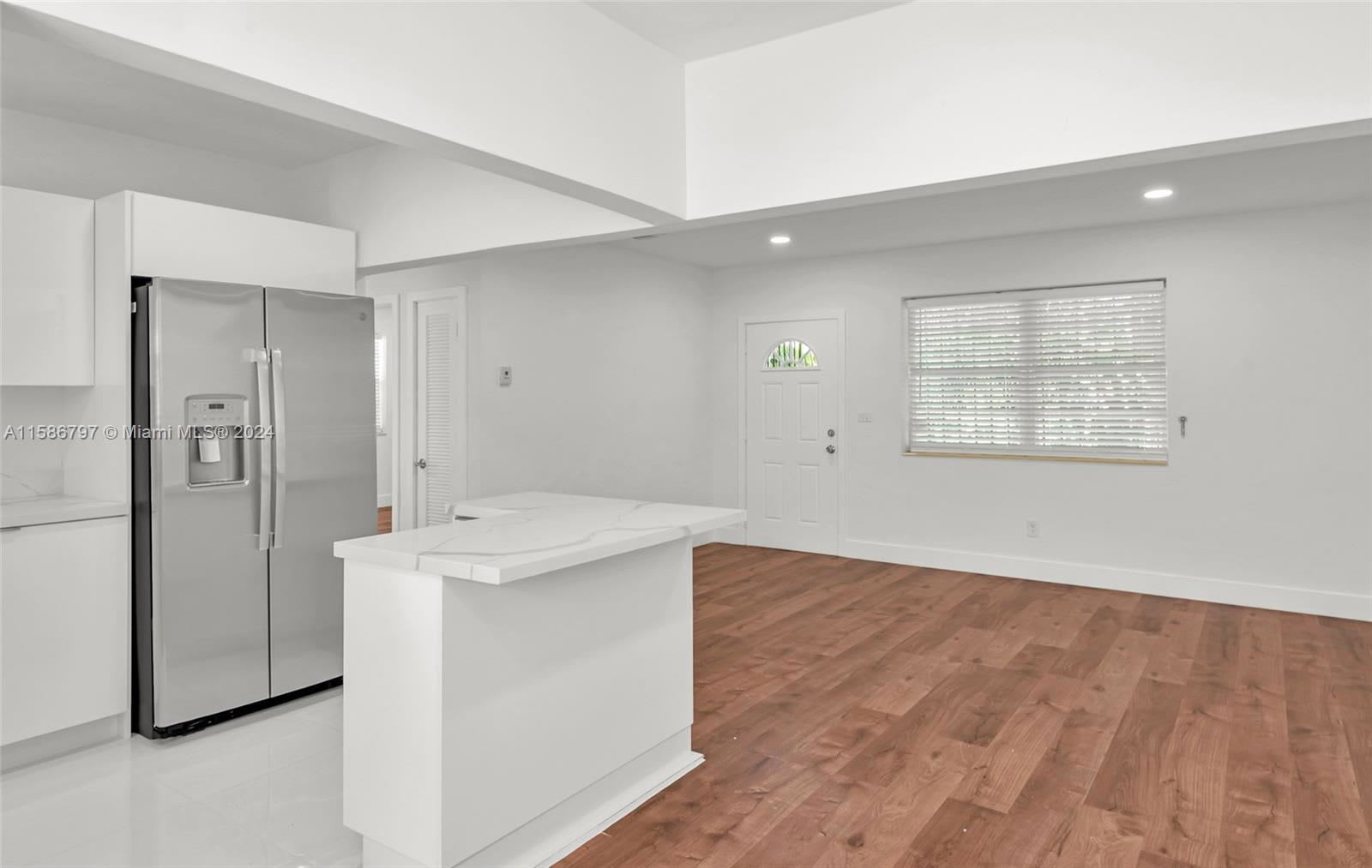 4200 Northeast 1st Avenue – photo 4