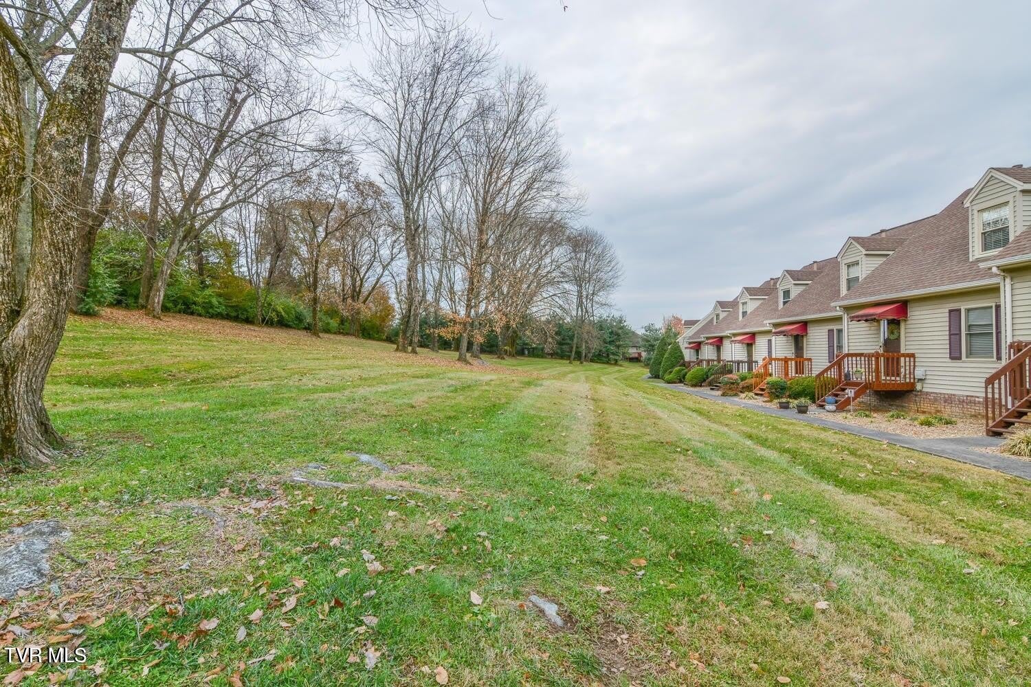 2503 E Lakeview Drive – photo 3