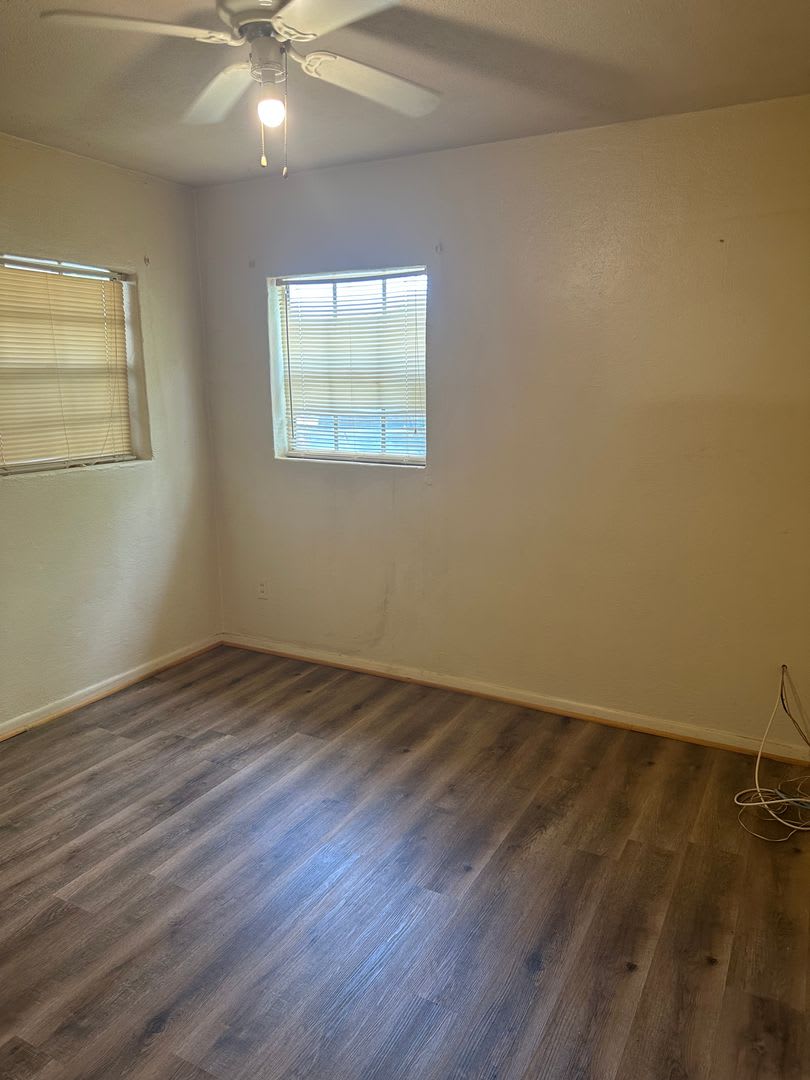 2 Bedroom, 1 Bath – photo 5