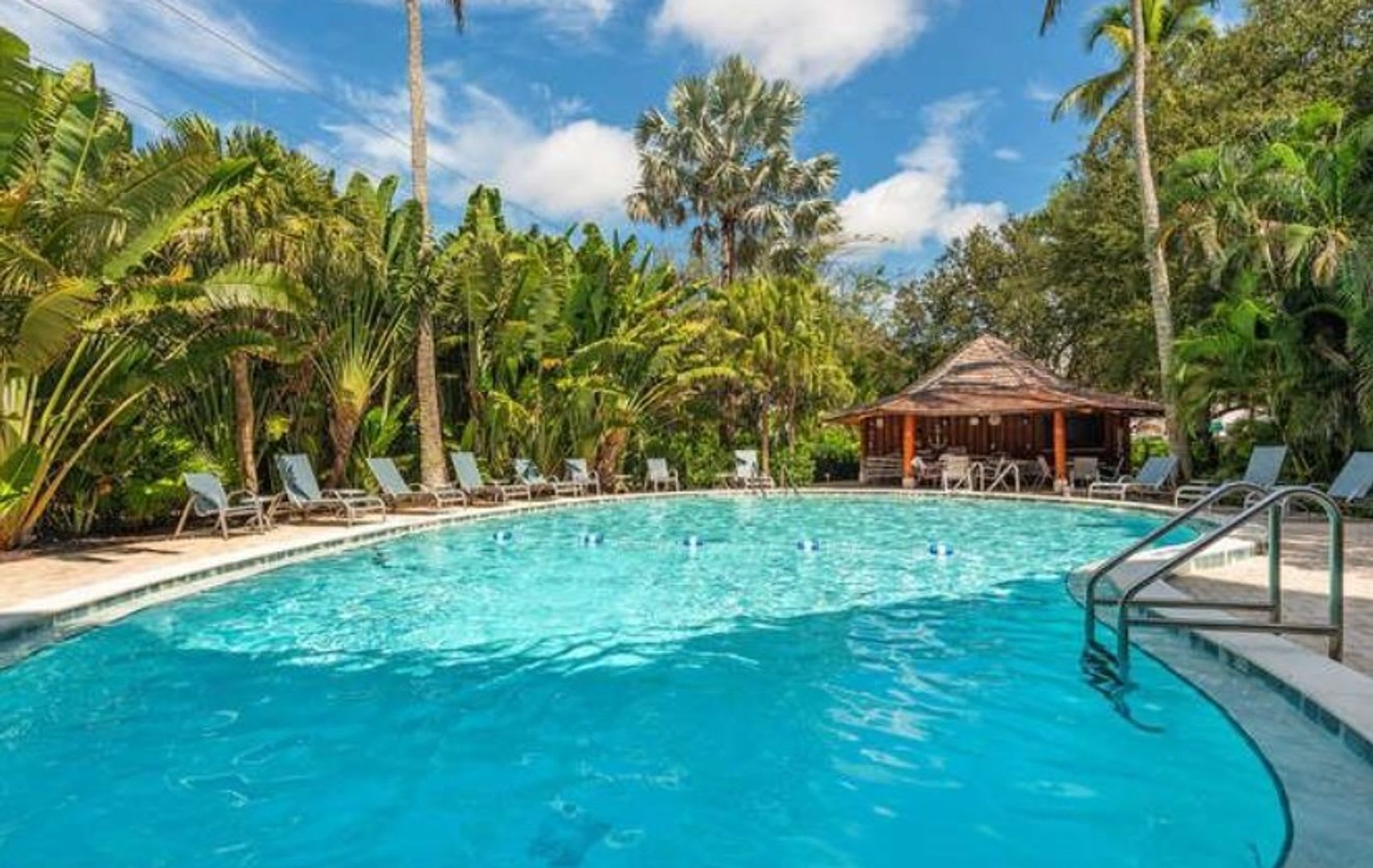 ** MOORINGS\COQUINA SANDS SEASONAL\ANNUAL AVAILABLE REMODELED 2/2 ACROSS FROM LOWDERMILK PARK BEACH ** – photo 3