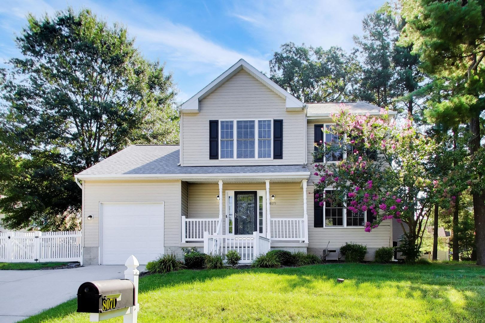 Beautiful Home in Severn – photo 1