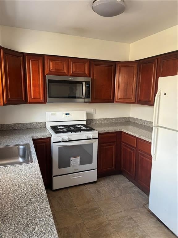 660 E 58th Street – photo 2