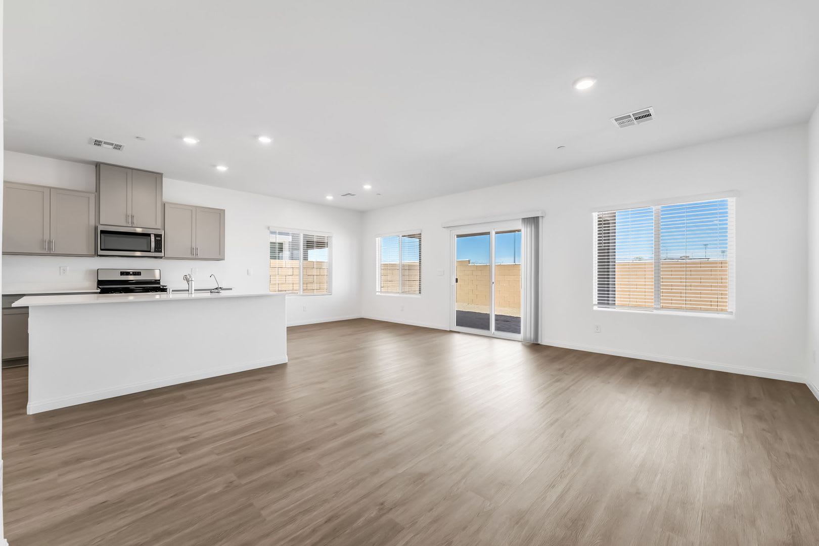 Modern Cadence Living with Designer Finishes & Open-Concept Style! – photo 3