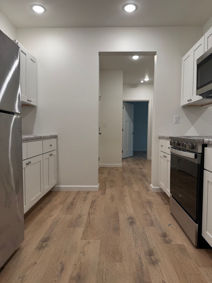 2 Bedroom 1 Bathroom Apartment – photo 4