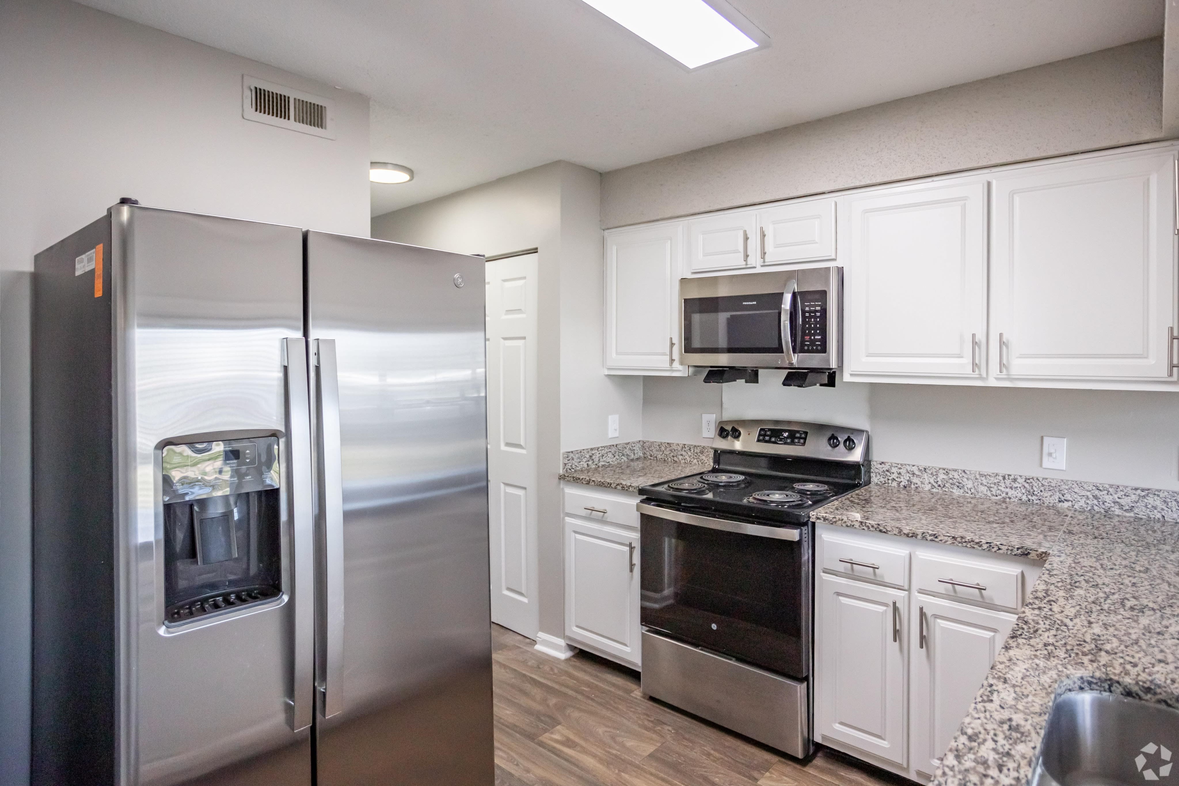 Marina Pointe – photo 5